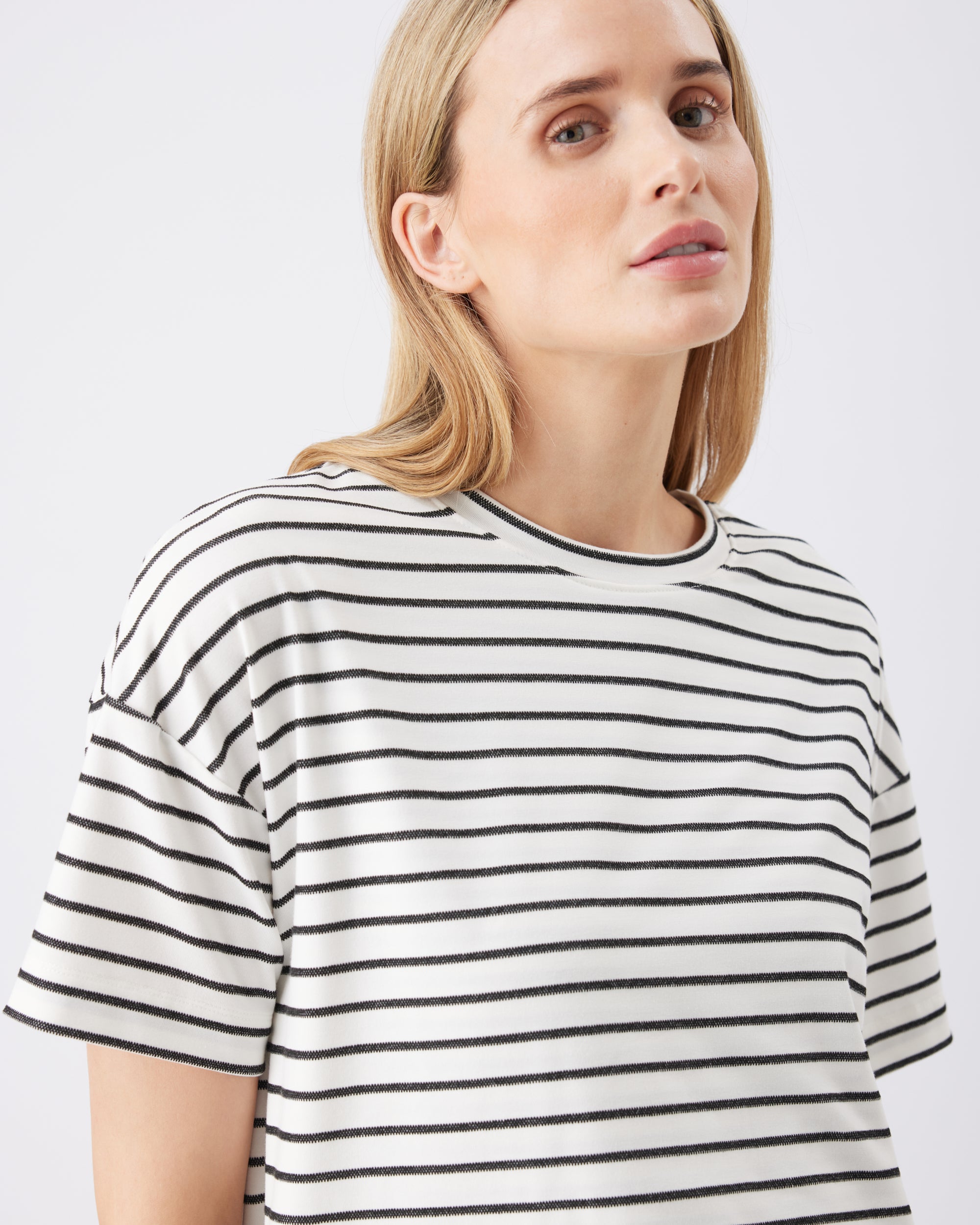 Jada Stripe Nursing Tee White / Black