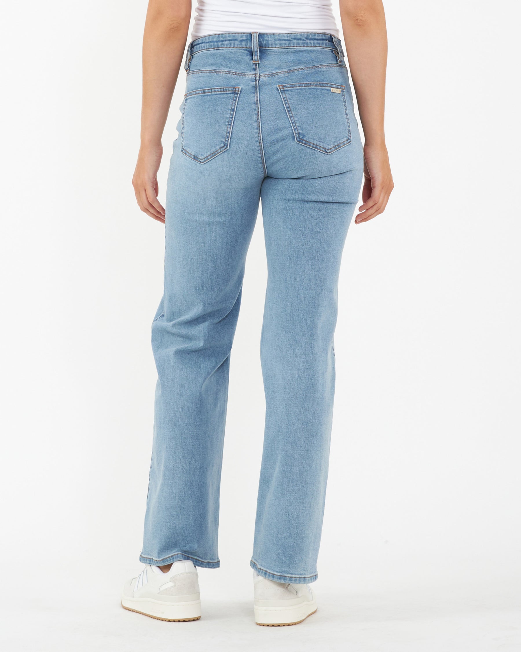 Kyle Wide Leg Jean Light Blue