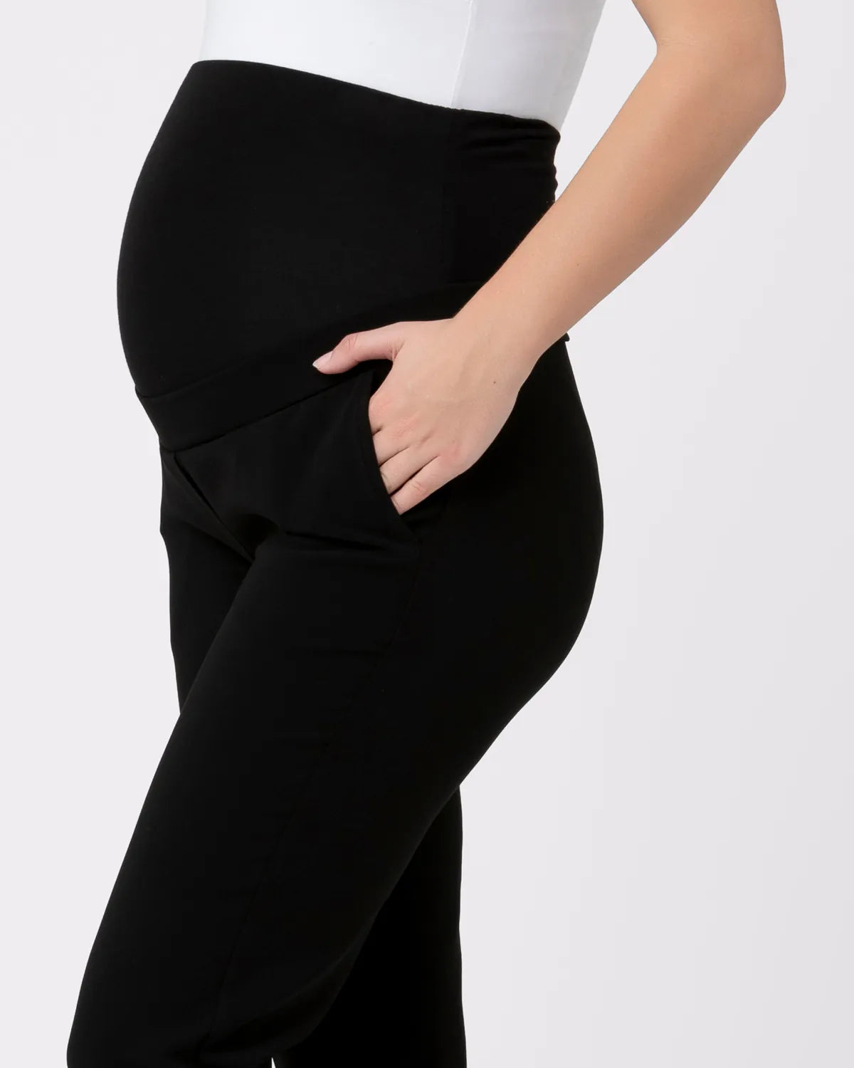 Alexa Classic Crop Pant Black