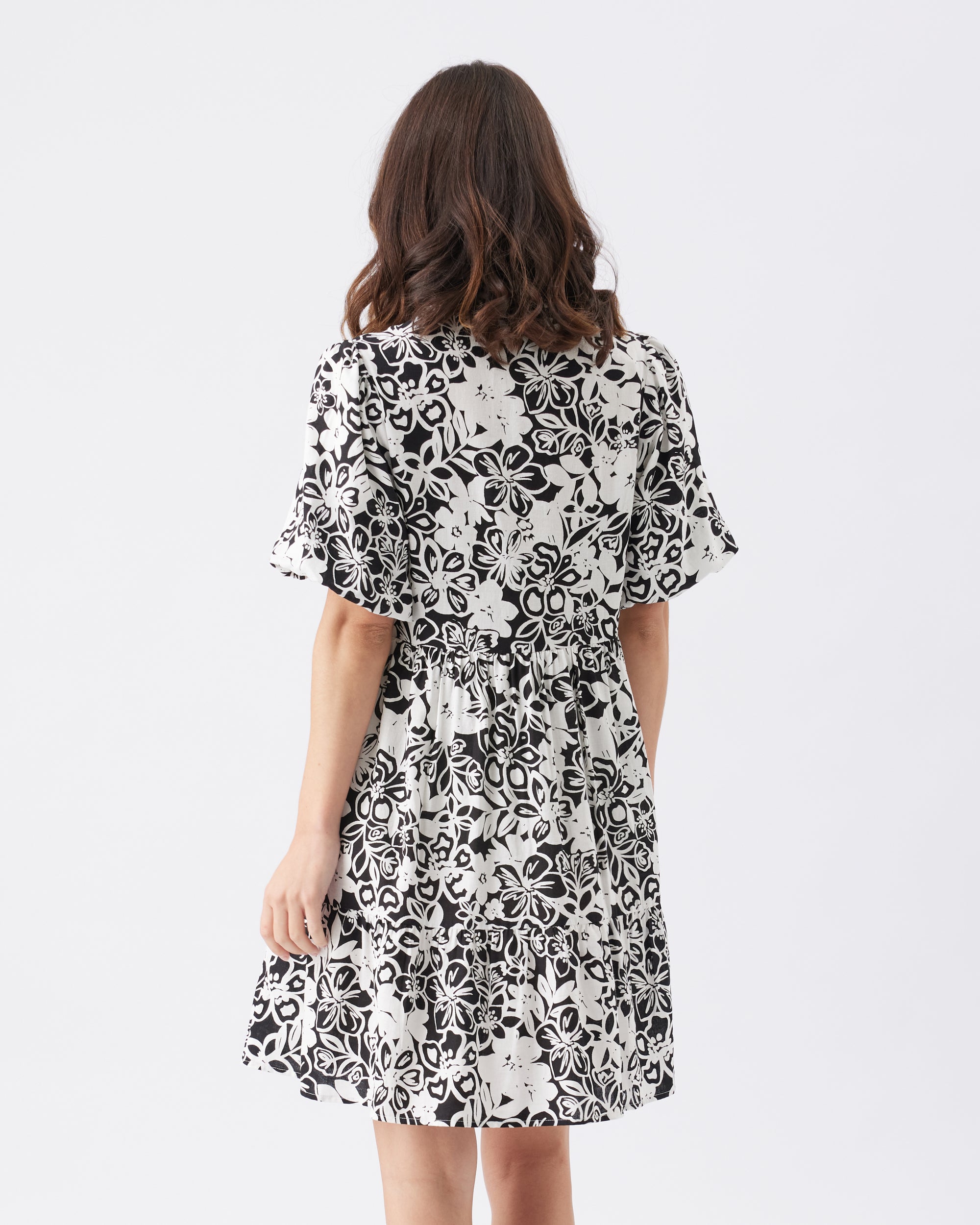 Nahla Linen Dress  Black / White