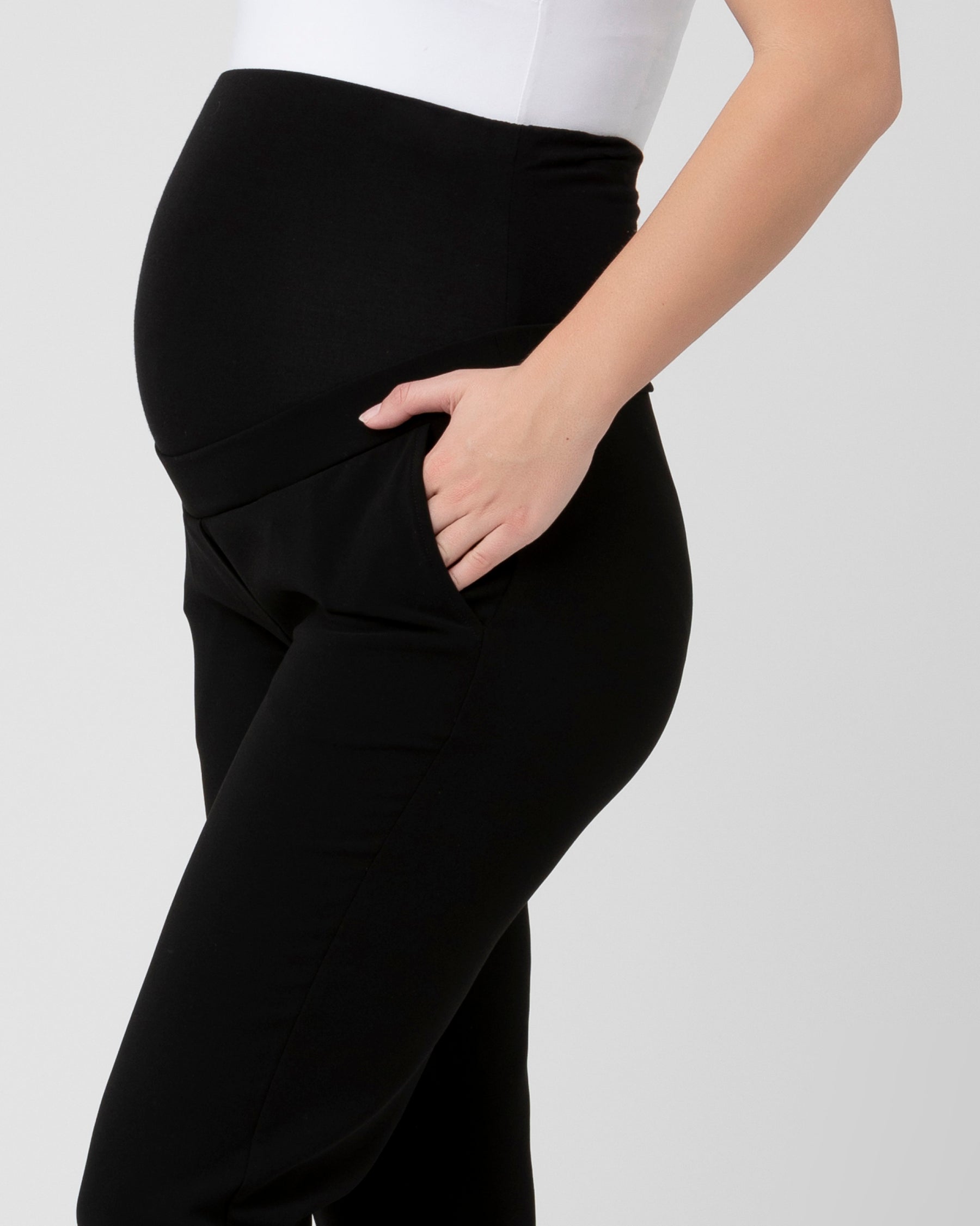 Alexa Classic Crop Pant  Black